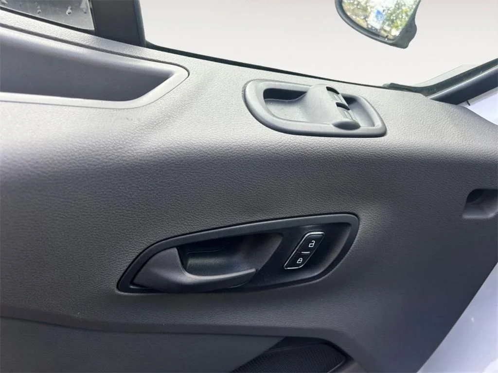 2024 Ford Transit Cutaway Base - Photo 11