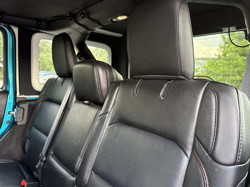 Used 2020 Teal Jeep Unlimited Rubicon image 17