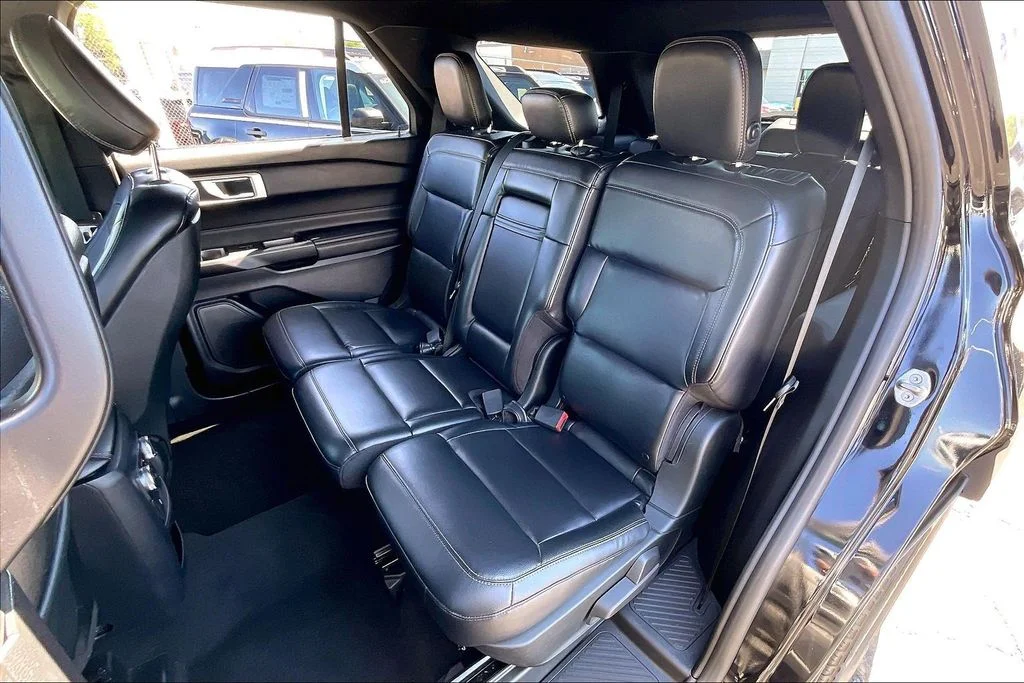 Certified Used 2020 Black Metallic Ford XLT image 25