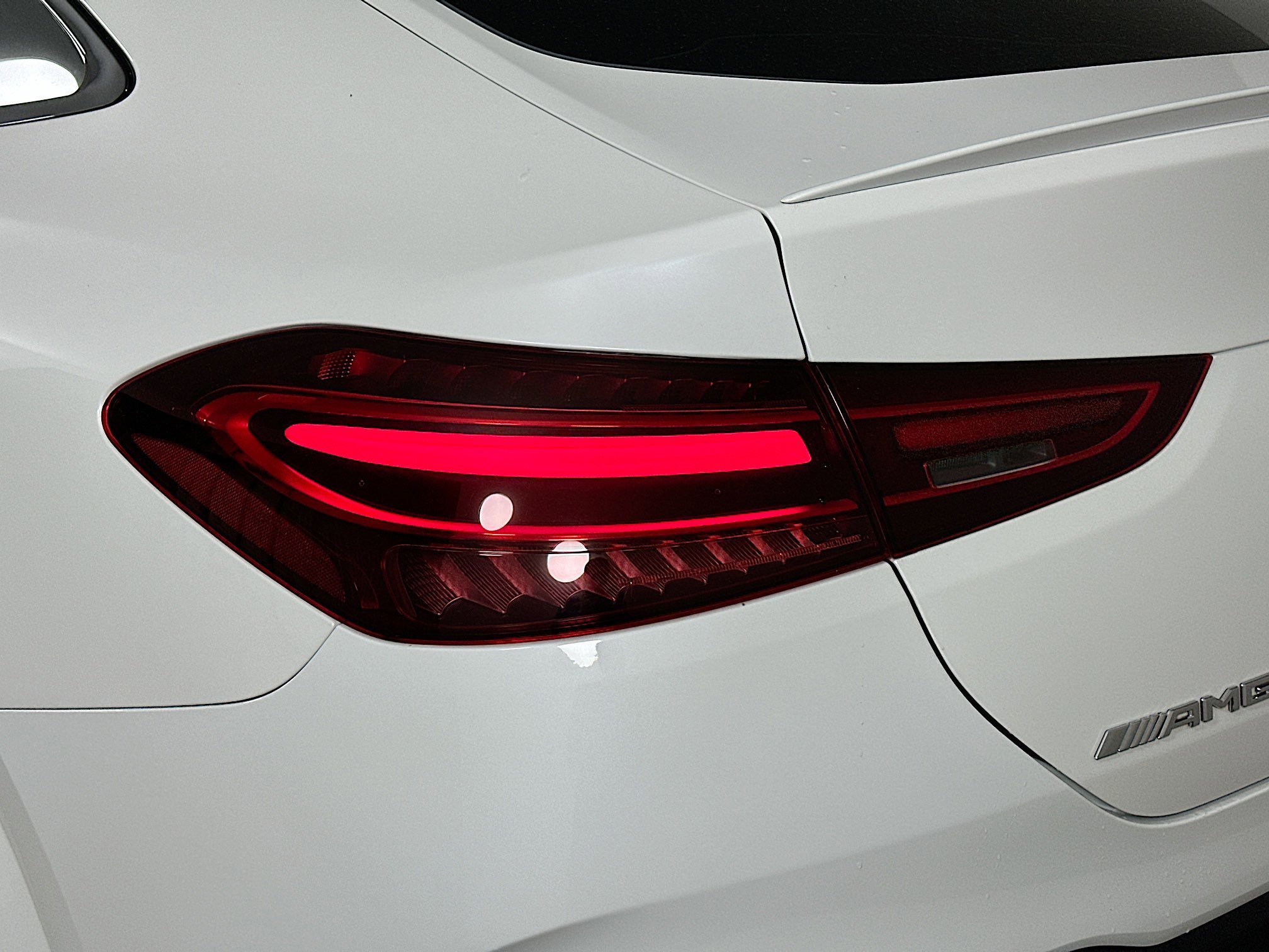 Used 2025 MANUFAKTUR Moonlight White Metallic Mercedes-Benz GLE 53 AMG® image 41