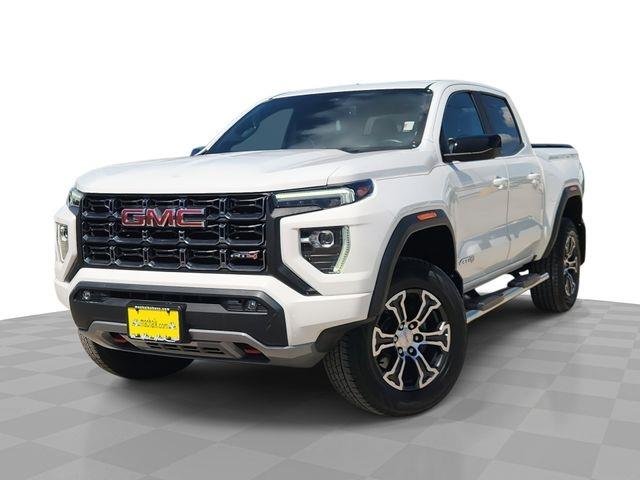 2023 GMC Canyon 4WD AT4 Crew Cab Short Box's photo