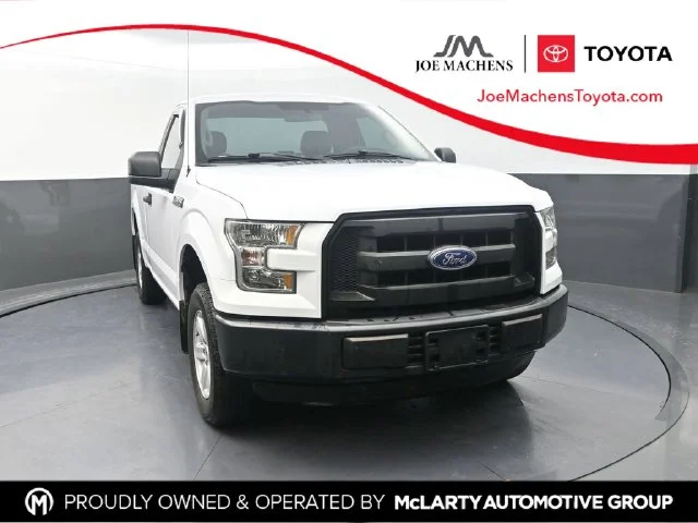 Used 2016 White Ford XL image 1