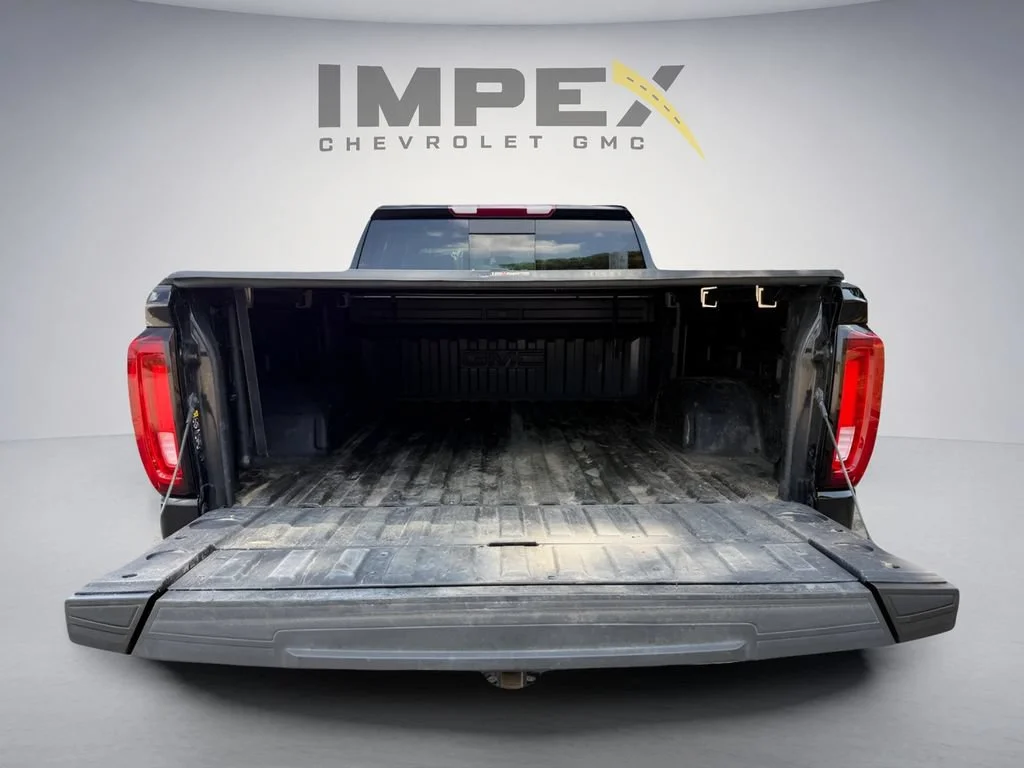 Used 2025 Onyx Black GMC AT4 image 33