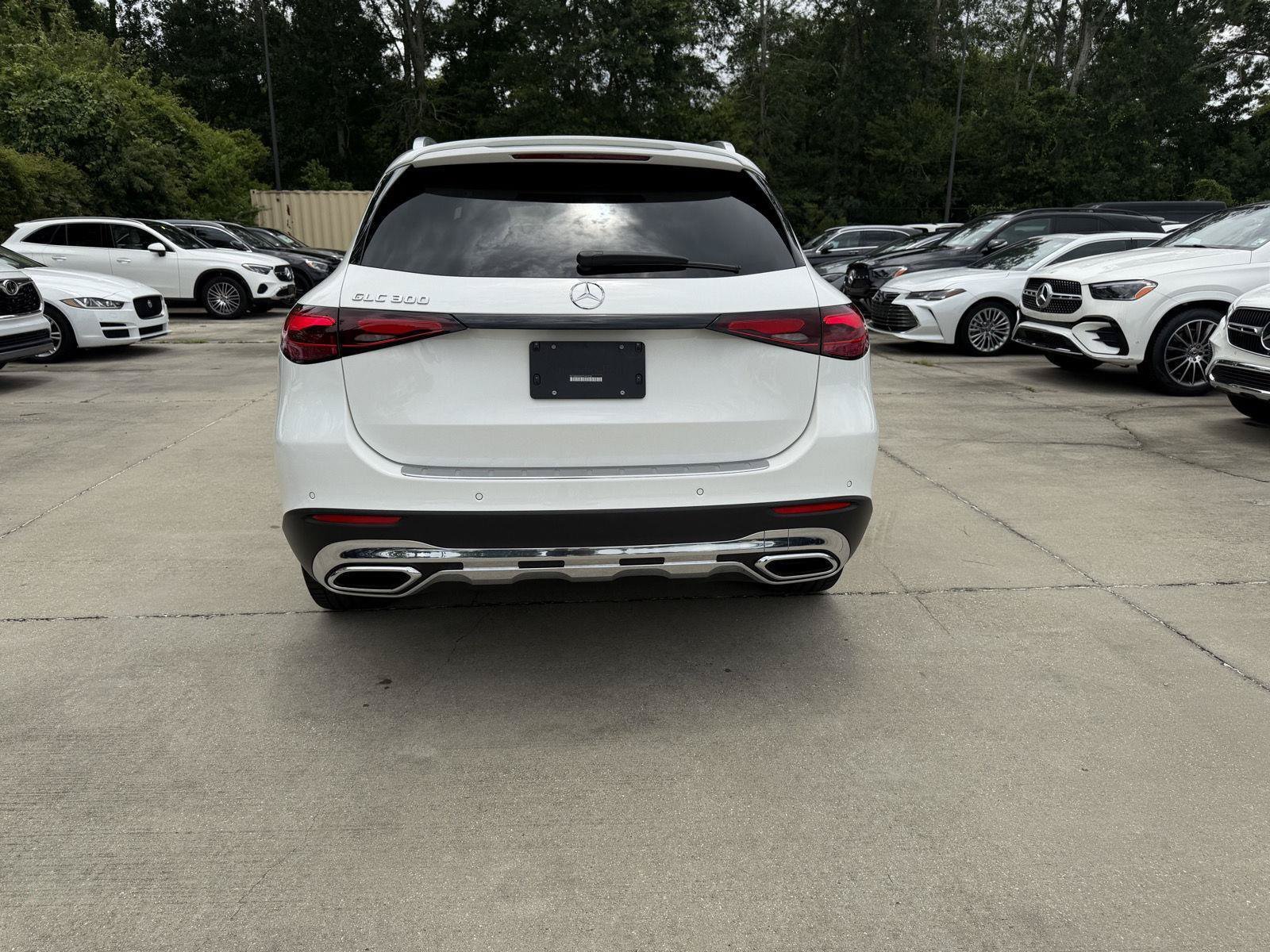 Certified Used 2026 Polar White Mercedes-Benz GLC 300 image 20