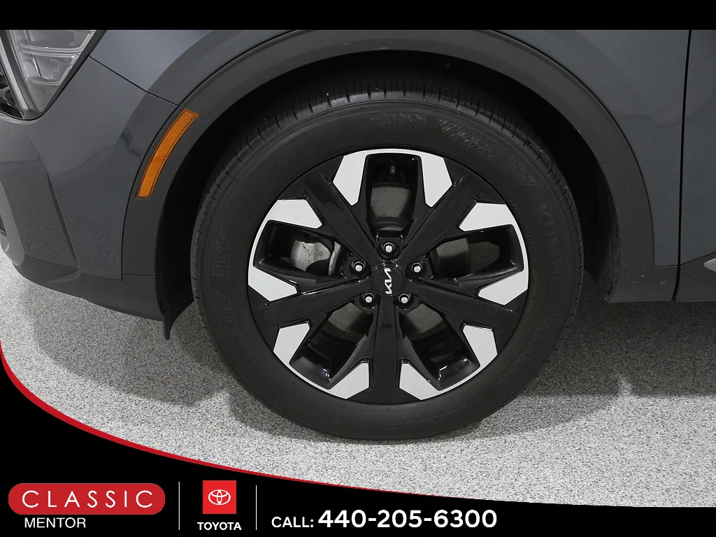 Used 2024 Gravity Gray Kia X-Line image 23