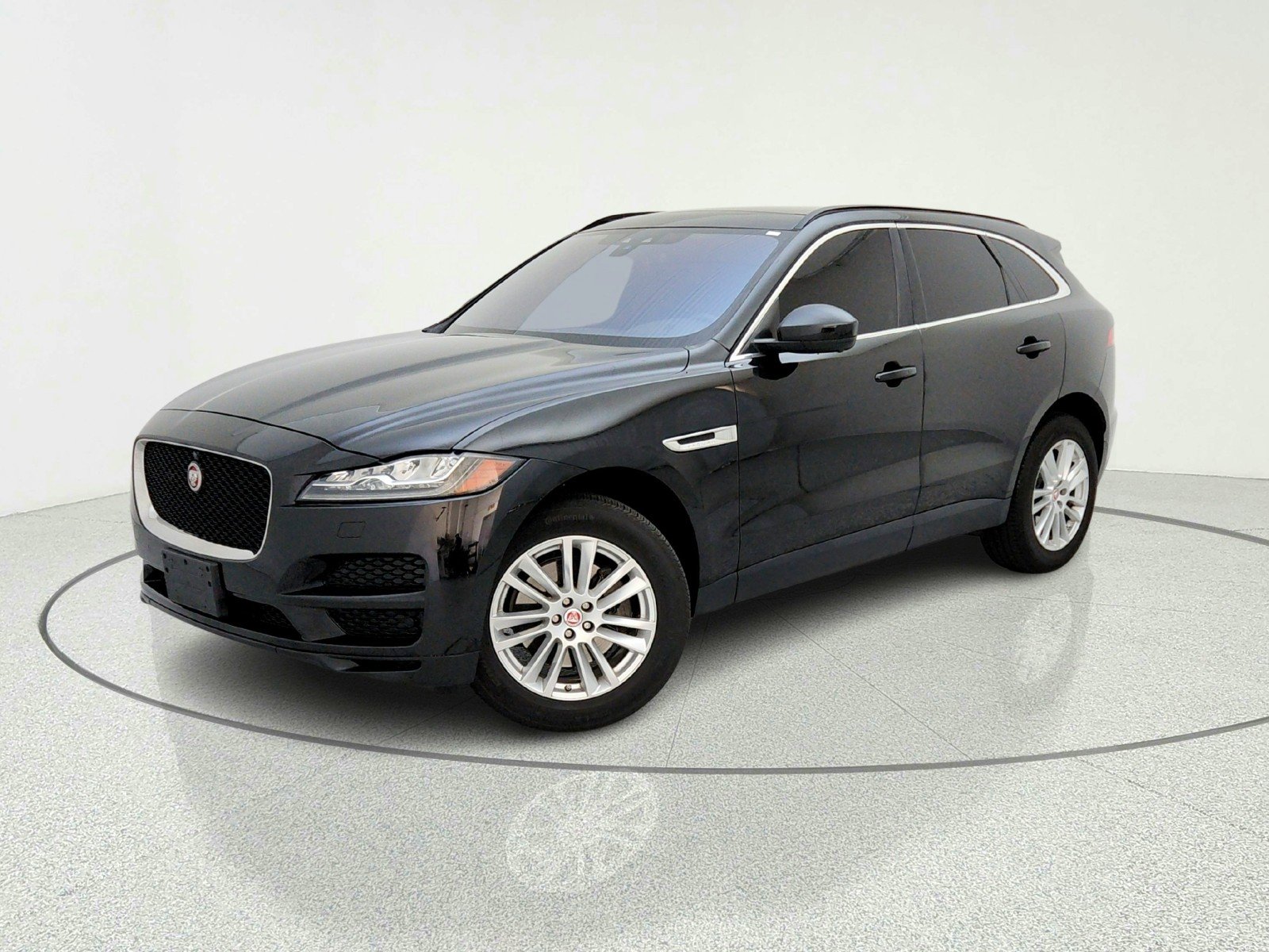 2019 Jaguar F-PACE 30t Prestige AWD's photo