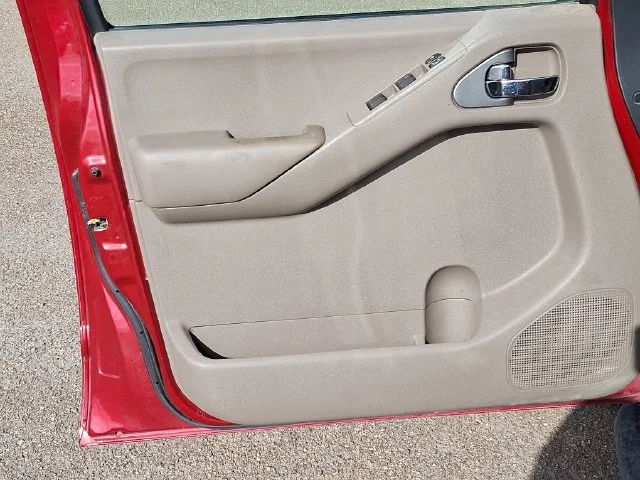 Used 2012 Red Nissan SV image 10