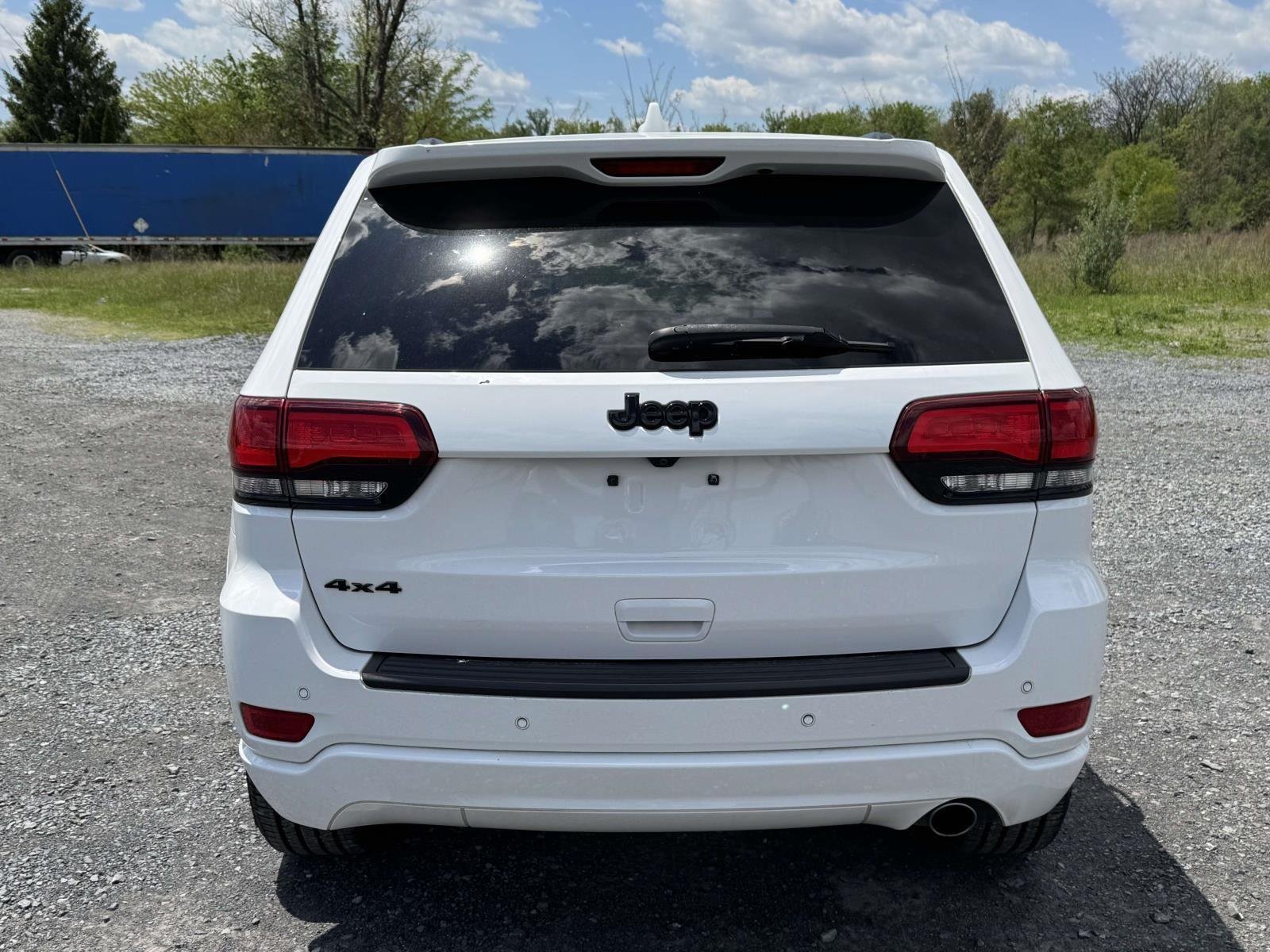 Used 2020 Bright White Clearcoat Jeep Altitude image 23