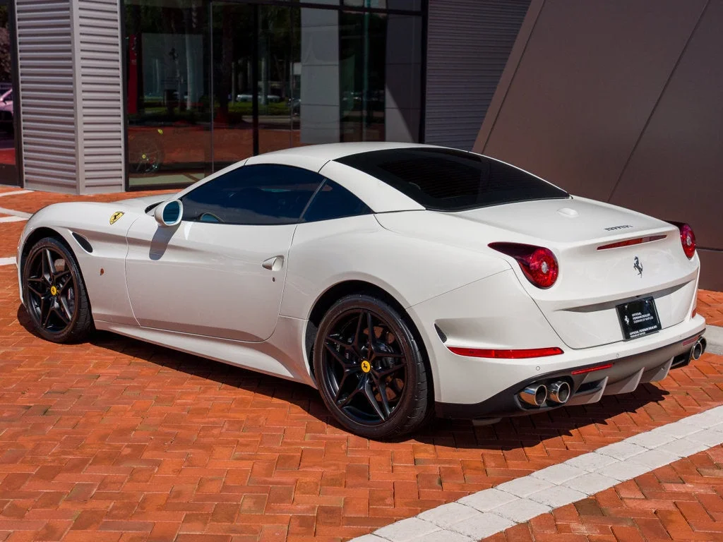 Used 2015 Bianco Avus Ferrari T image 38