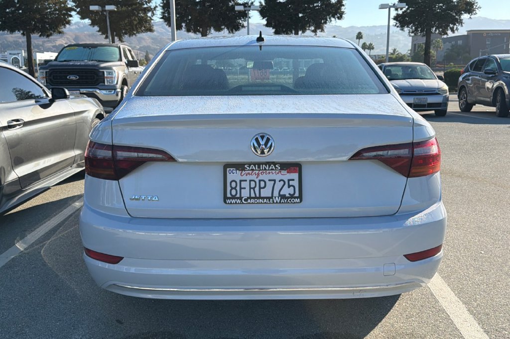 Used 2019 White Silver Metallic Volkswagen 1.4T S image 6