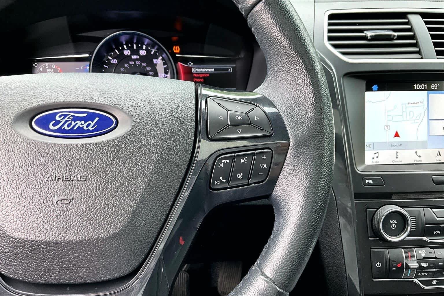 Used 2018 Blue Metallic Ford XLT image 25