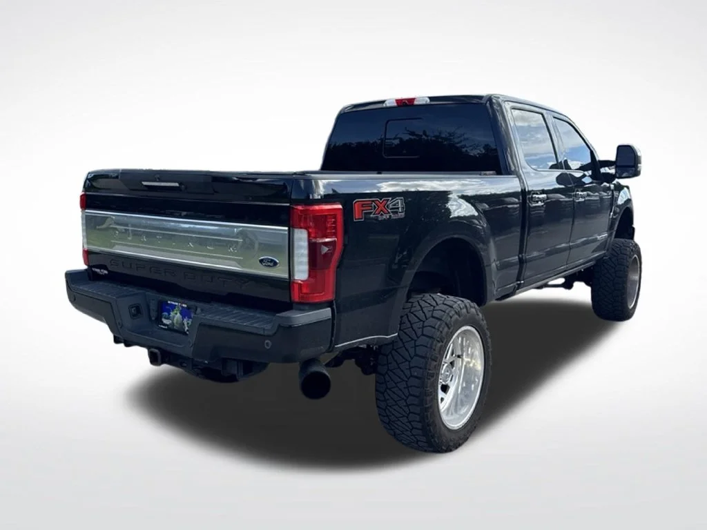 Used 2017 Shadow Black Ford Platinum image 5