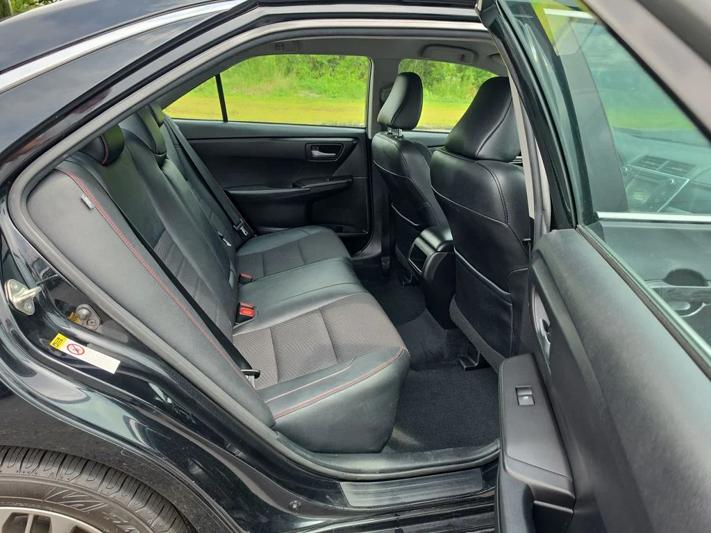 Used 2017 Black Toyota SE image 11