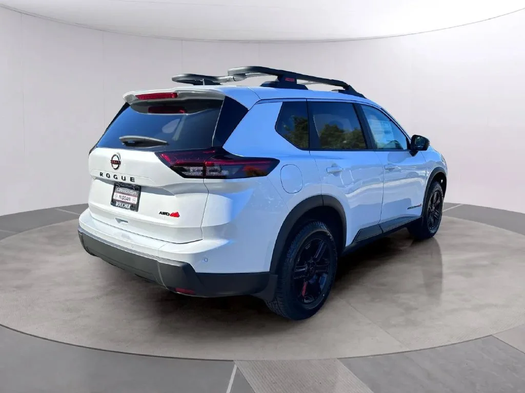 New 2027 Everest White Pearl Tricoat Nissan Rock Creek image 3