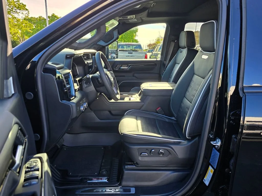 2026 GMC Sierra 2500HD AT4X - Photo 14