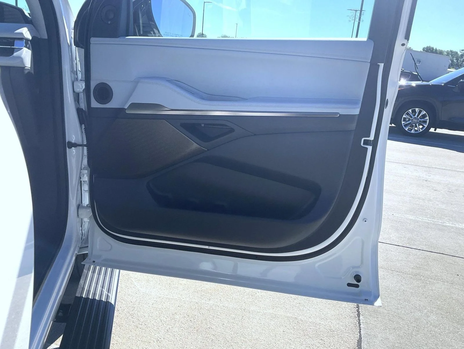 New 2026 White Lincoln Black Label image 17