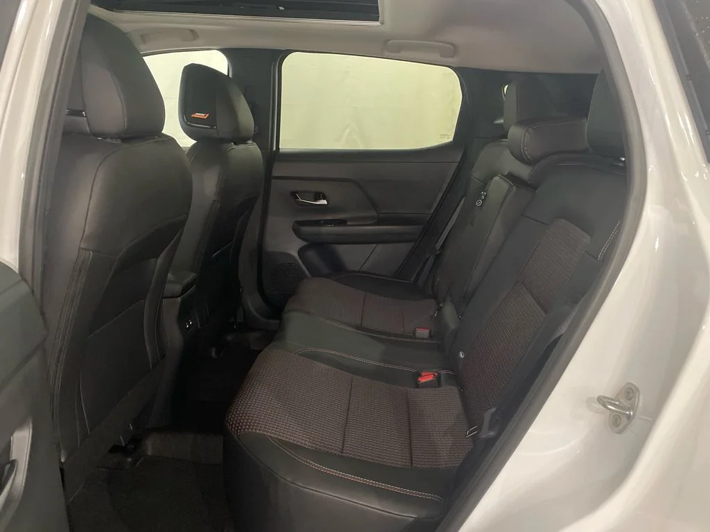 New 2026 Aspen White Tricoat Nissan SR image 27