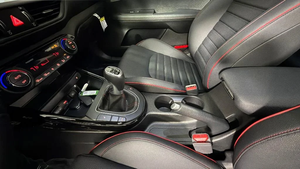 Used 2023 White Kia GT Manual image 24