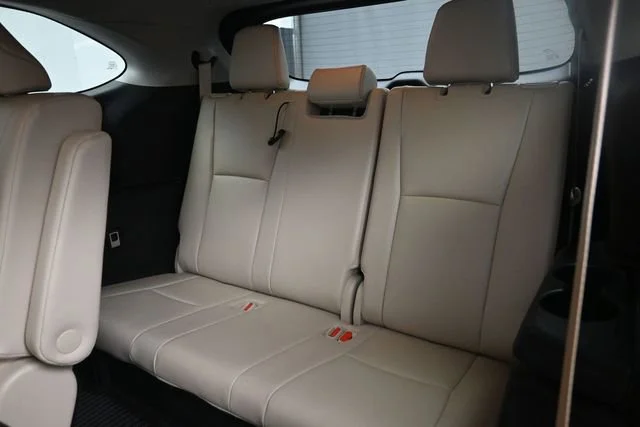 Used 2022 Ruby Flare Pearl Toyota XLE image 23