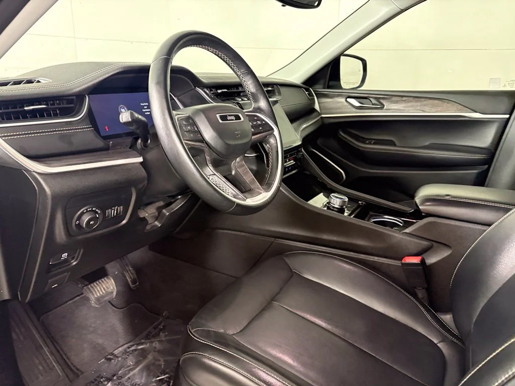Used 2021 White Jeep Limited image 23