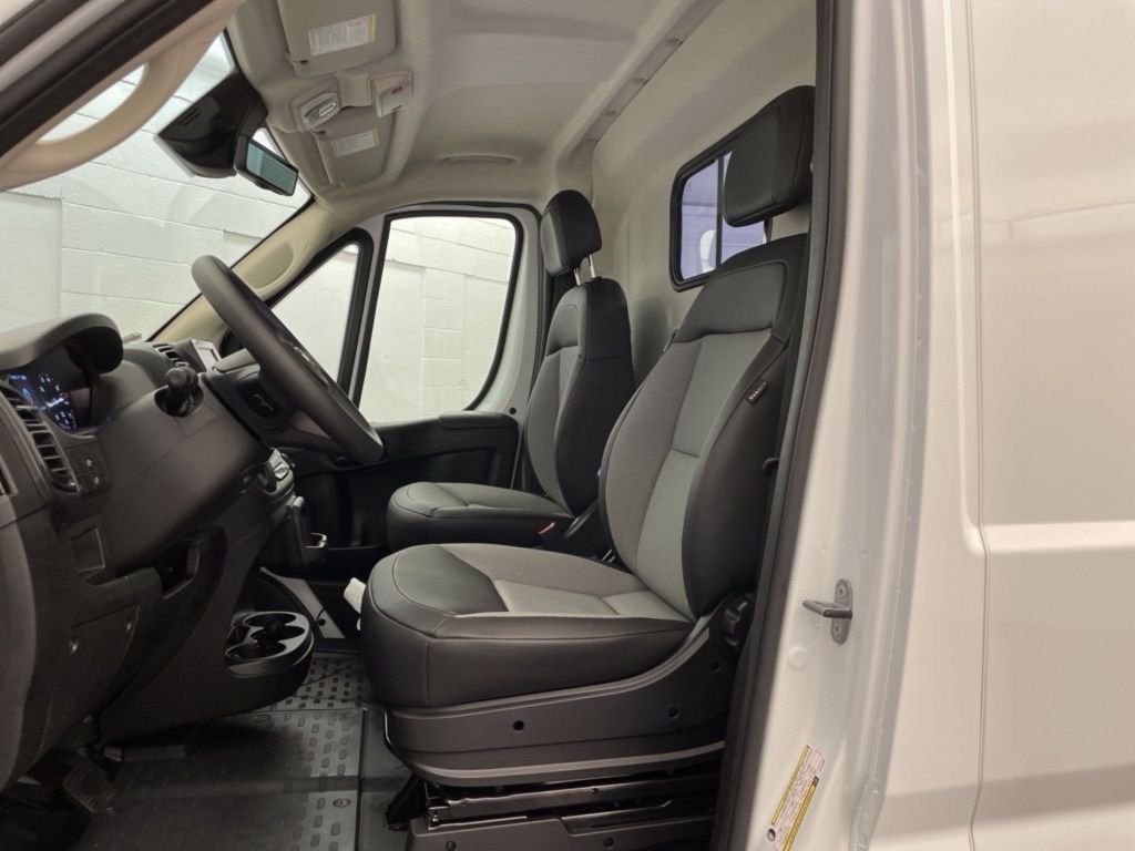 New 2026 Bright White Clear-Coat Exterior Paint RAM High Roof image 16