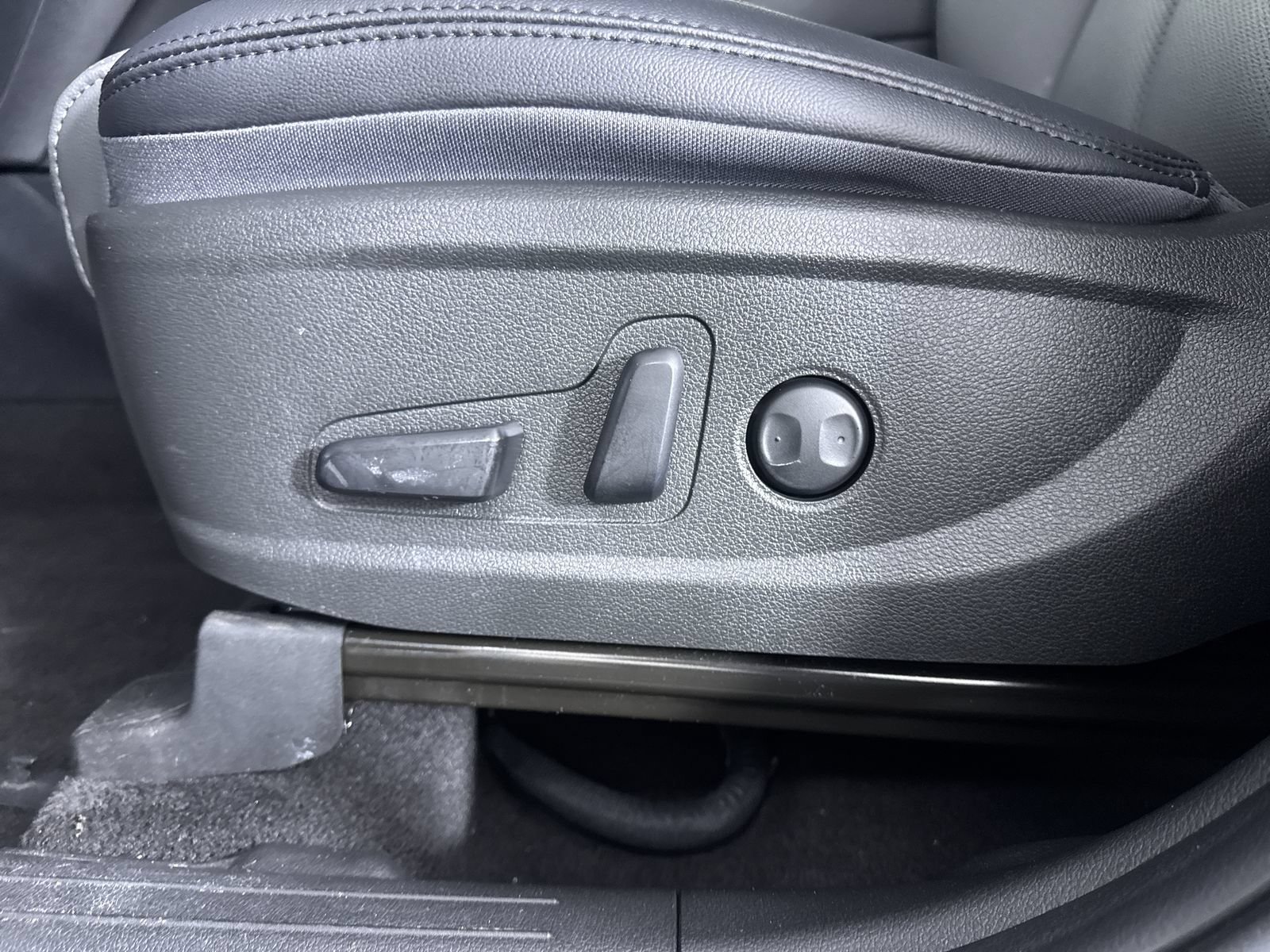 Certified Used 2023 Portofino Gray Hyundai SEL image 13