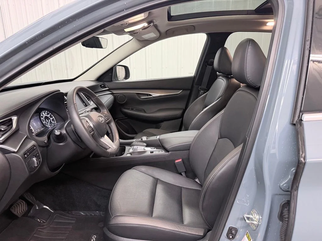 Certified Used 2023 Gray INFINITI LUXE image 10