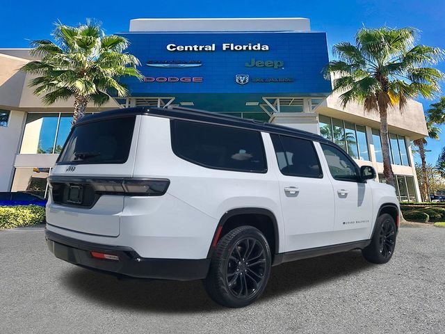 New 2026 Bright White Clear-Coat Exterior Paint Jeep Summit Reserve image 5