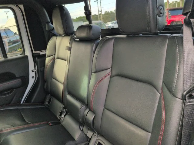 Used 2022 White Jeep Rubicon image 14