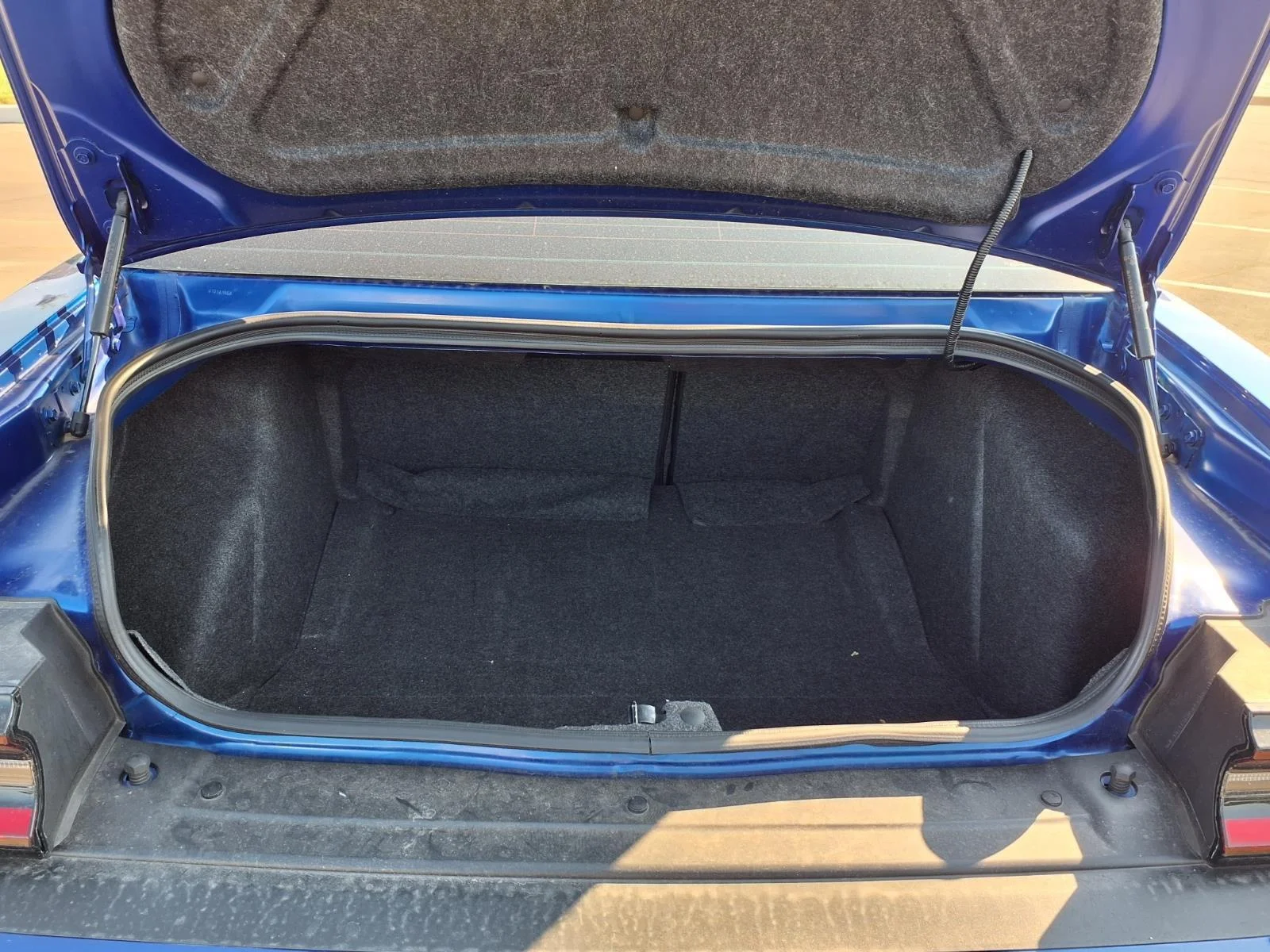 Used 2021 Indigo Blue Dodge R/T Scat Pack image 24