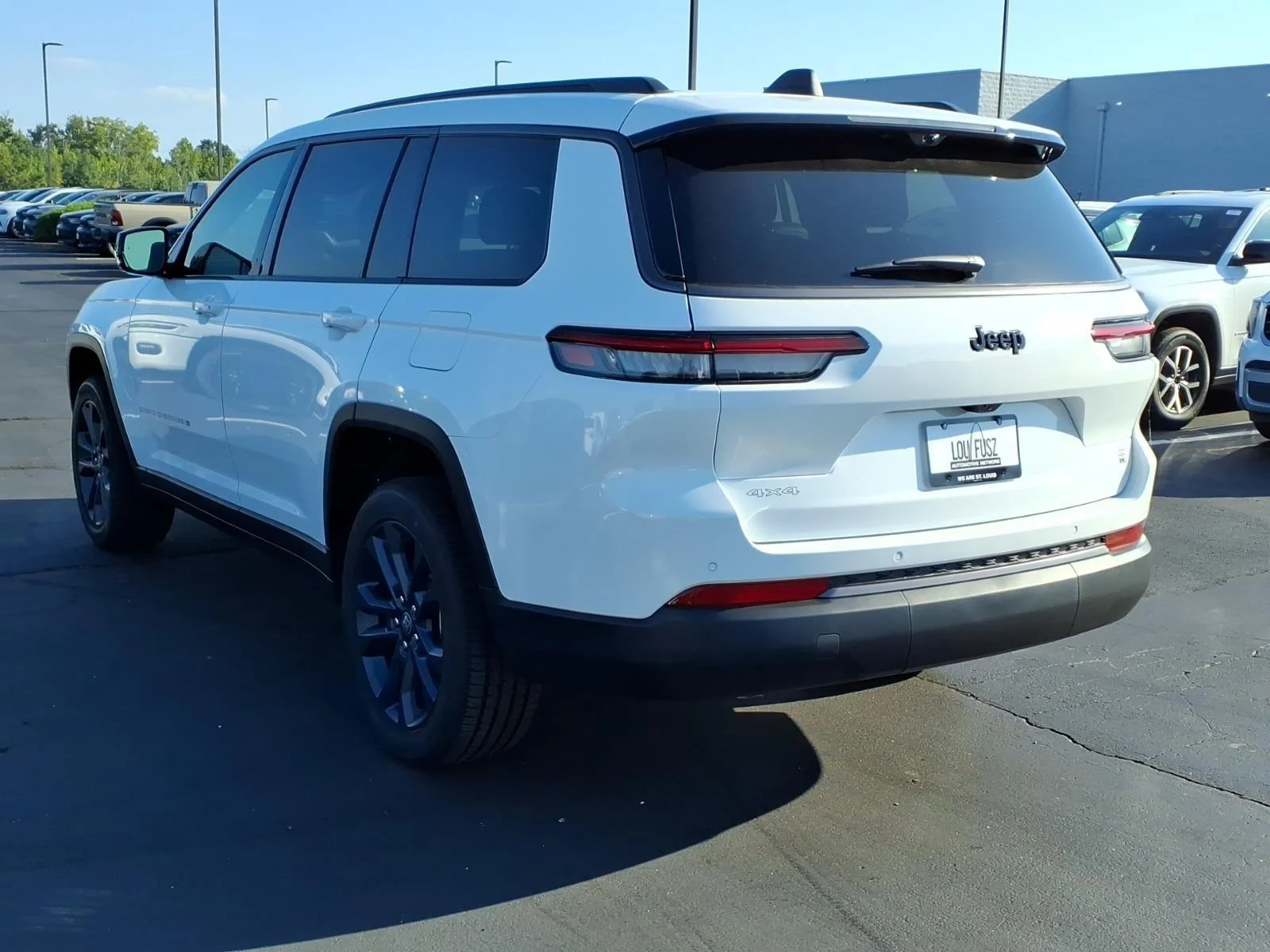 New 2026 Bright White Clear-Coat Exterior Paint Jeep 85th Anniversary Edition image 4