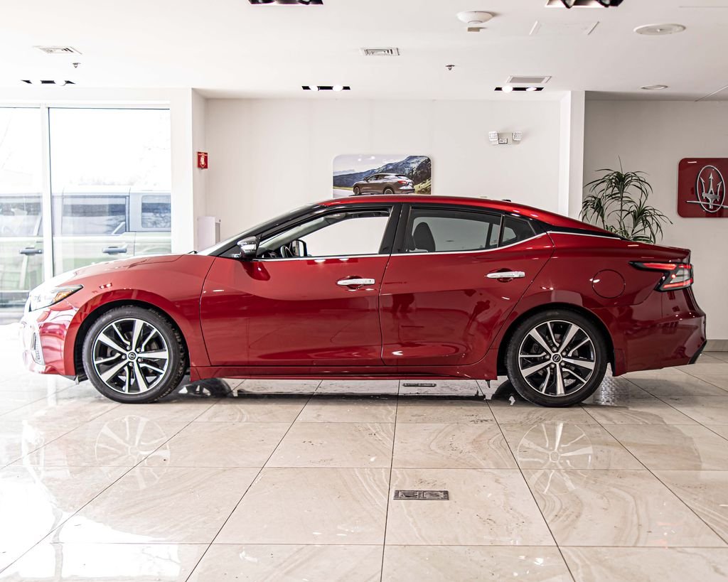 Used 2023 Red Nissan 3.5 SL image 6