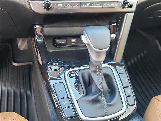 Used 2024 White KIA SX (DCT) All-Wheel Drive image 14