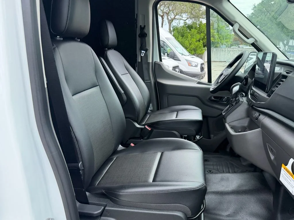 New 2026 Oxford White Ford Cargo Van image 9