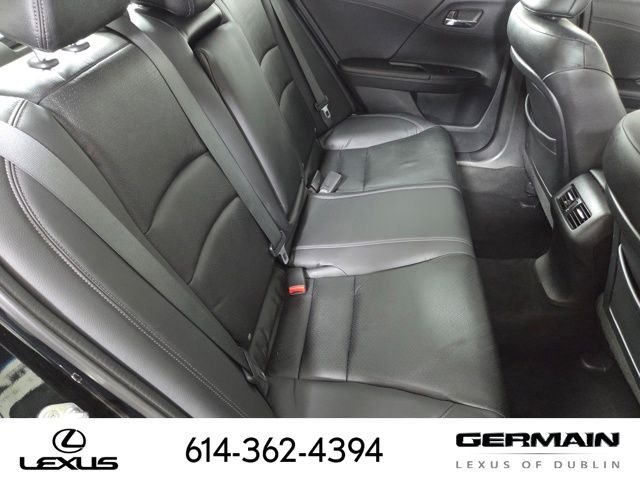 Used 2013 Black Honda Touring image 21