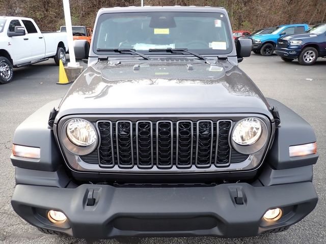 New 2026 Granite Crystal Metallic Clear-Coat Exterior Paint Jeep Sport S image 10