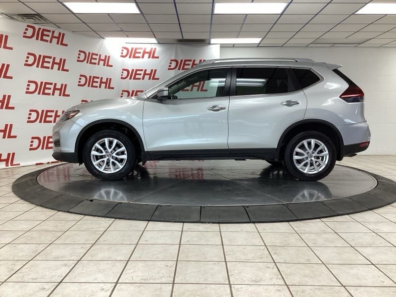 Used 2018 Silver Nissan SV image 4