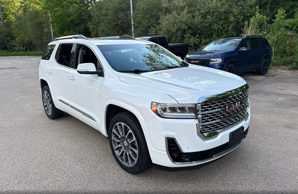 Used 2022 White GMC Denali image 11