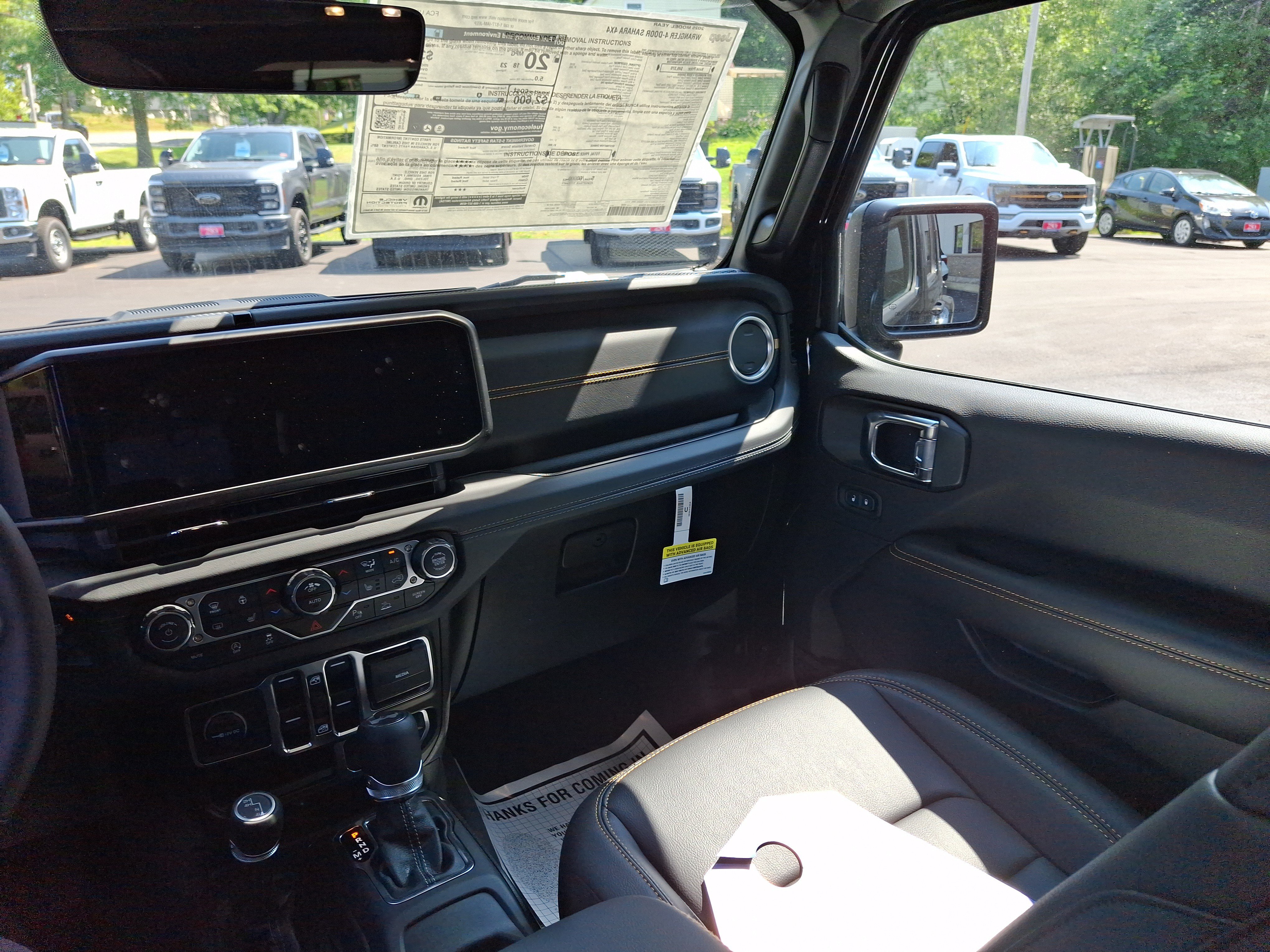 Used 2025 Black Clearcoat Jeep Sahara image 15