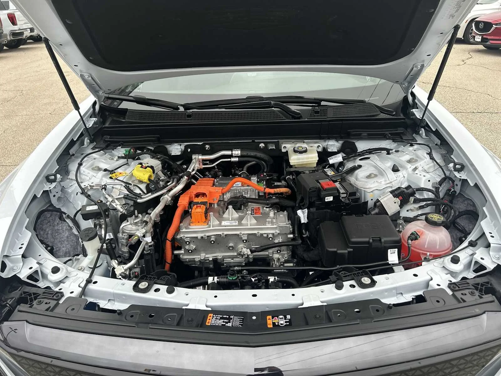 2027 Cadillac LYRIQ Sport - Photo 29