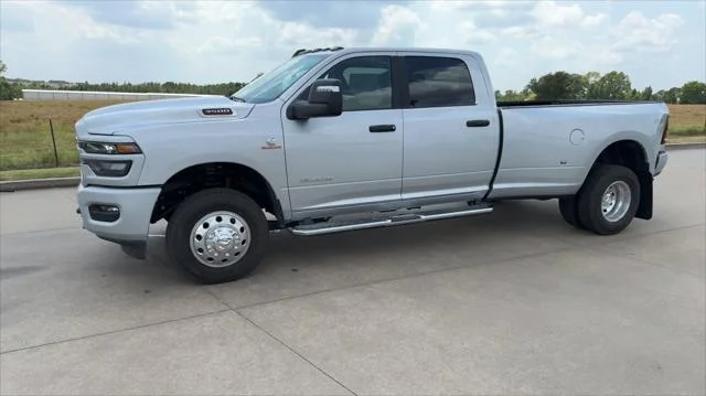 New 2026 Silver-Zynith Exterior Paint RAM Big Horn image 5