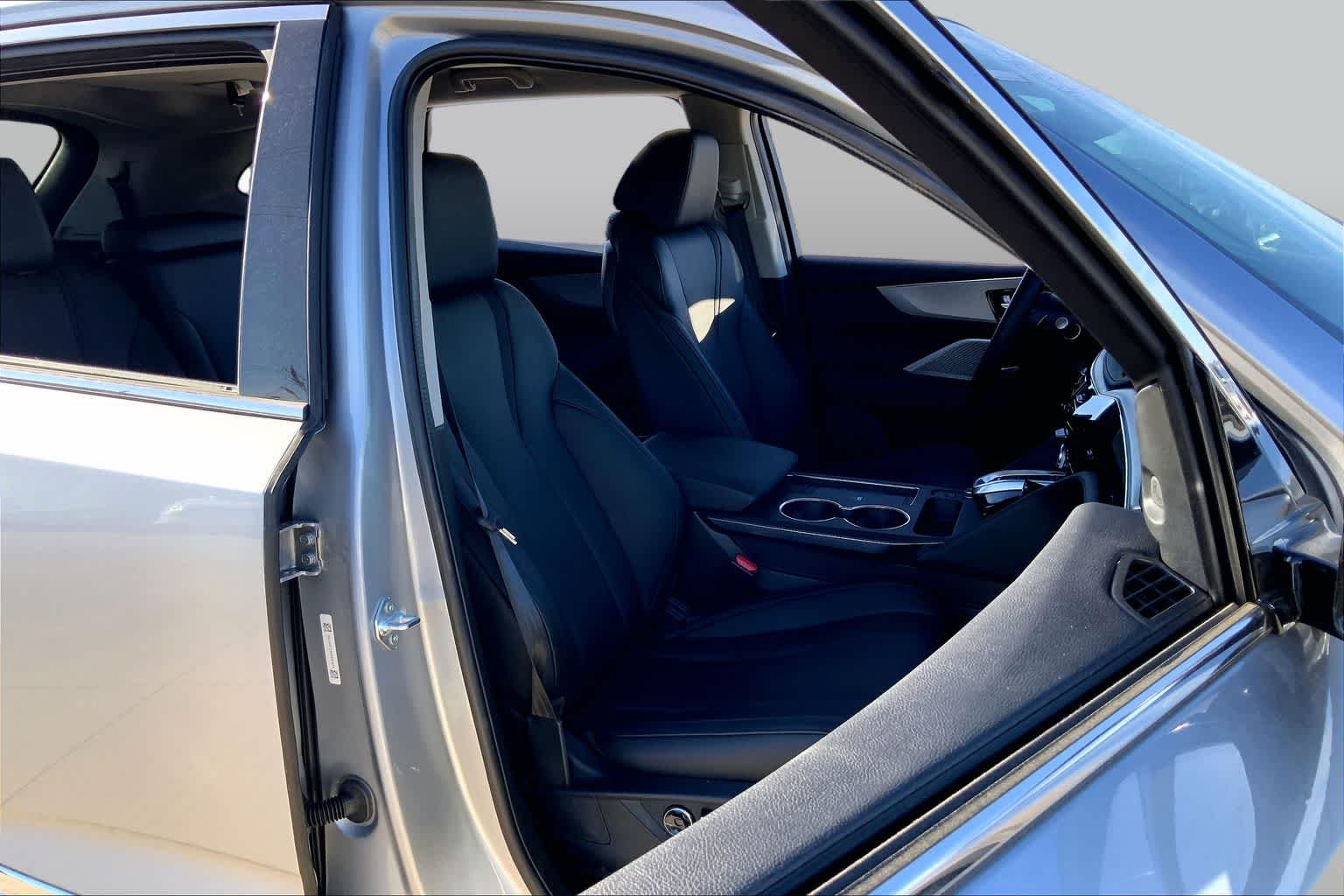 Used 2026 Solar Silver Metallic Acura  image 9