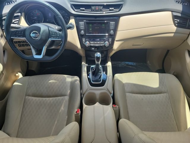 Used 2018 White Nissan SV image 12