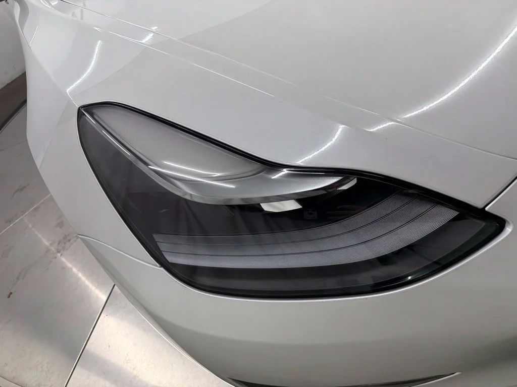 Used 2021 White Tesla Long Range image 10