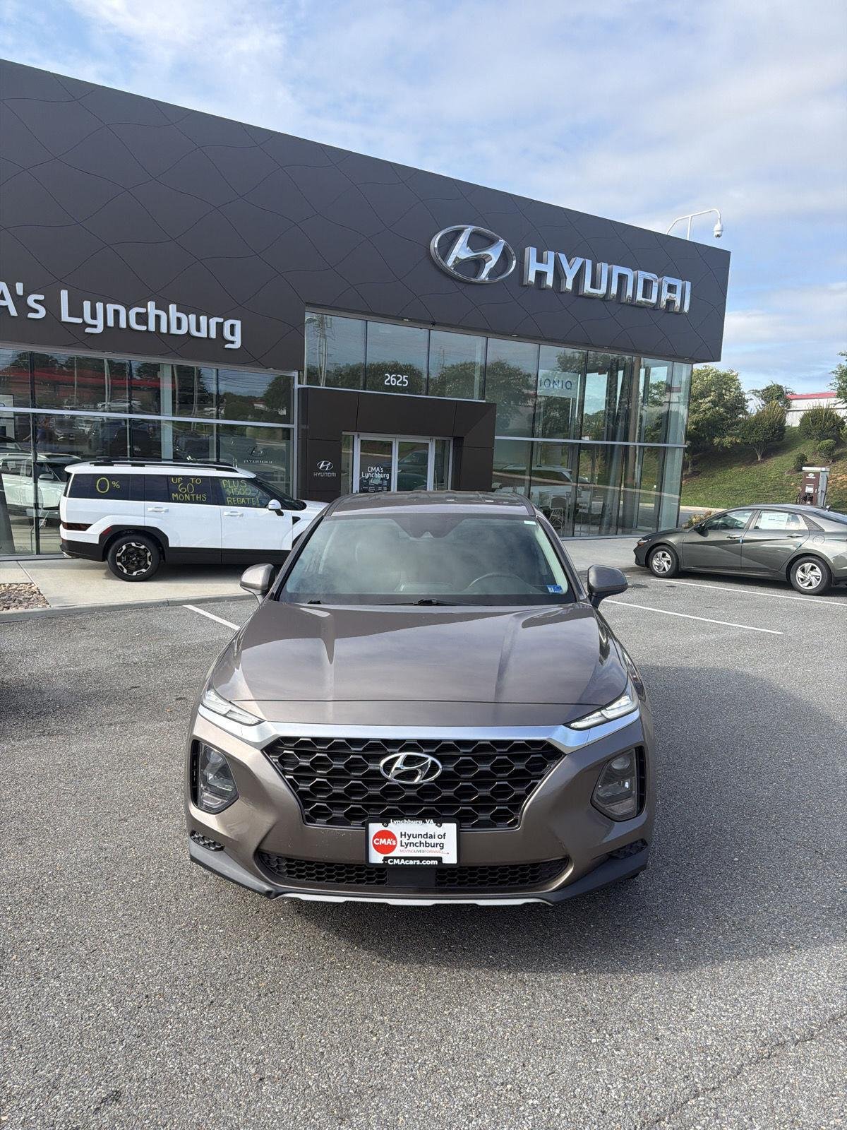 Used 2019 Earthy Bronze Hyundai SE image 3