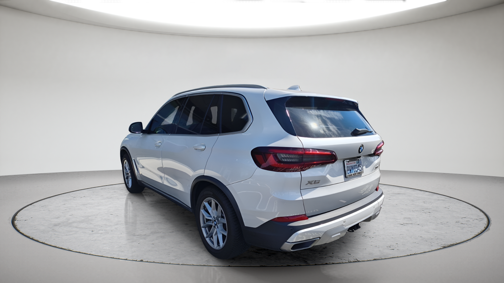 Used 2021 Mineral White Metallic BMW xDrive40i image 6