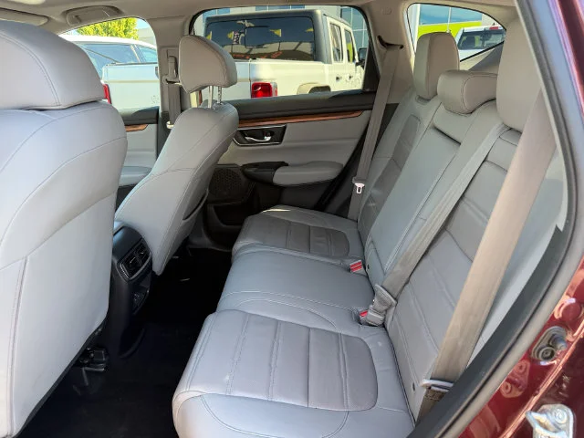 Used 2019 Basque Red Pearl II Honda Touring image 24
