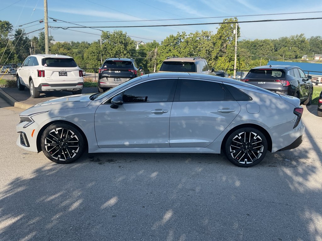 Certified Used 2025 Wolf Gray Kia GT-Line image 6