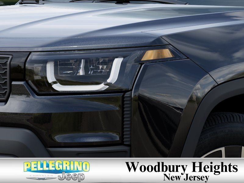 New 2026 Diamond Black Crystal Pearl-Coat Exterior Paint Jeep Limited image 10