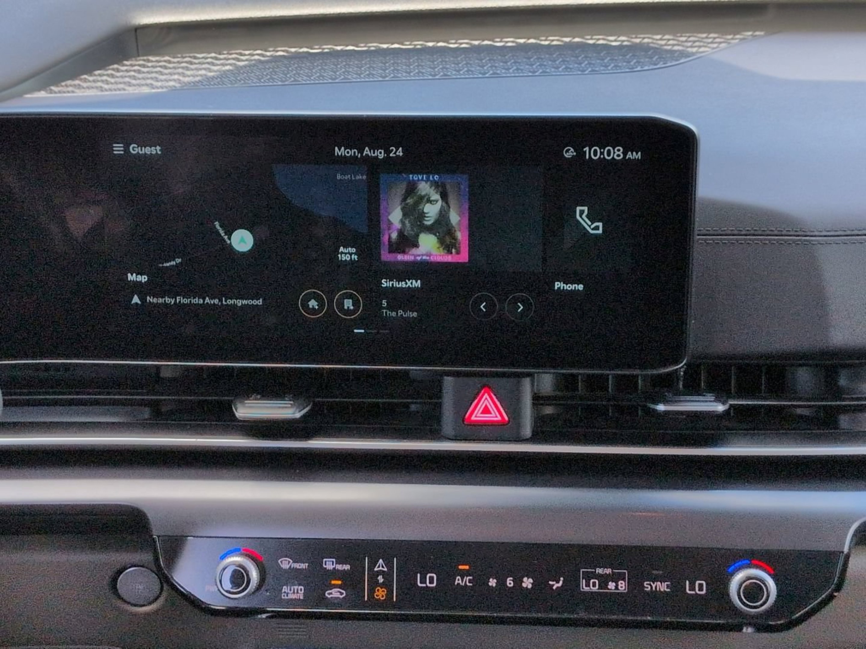 Certified Used 2025 Snow White Pearl Kia LXS image 16